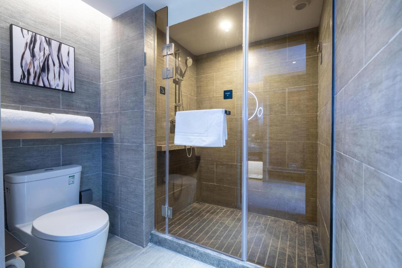 Atour Xinzhuang Cbd Hotel 4*